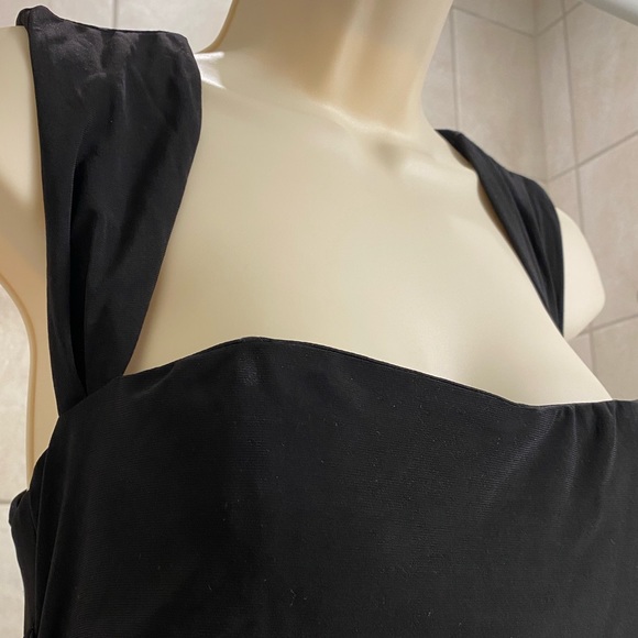 NWT Laundry by Shelli Segal Los Angeles, cross-back little black dress, size 8 - Picture 5 of 9